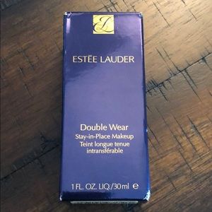 Estée Lauder Double Wear Foundation
